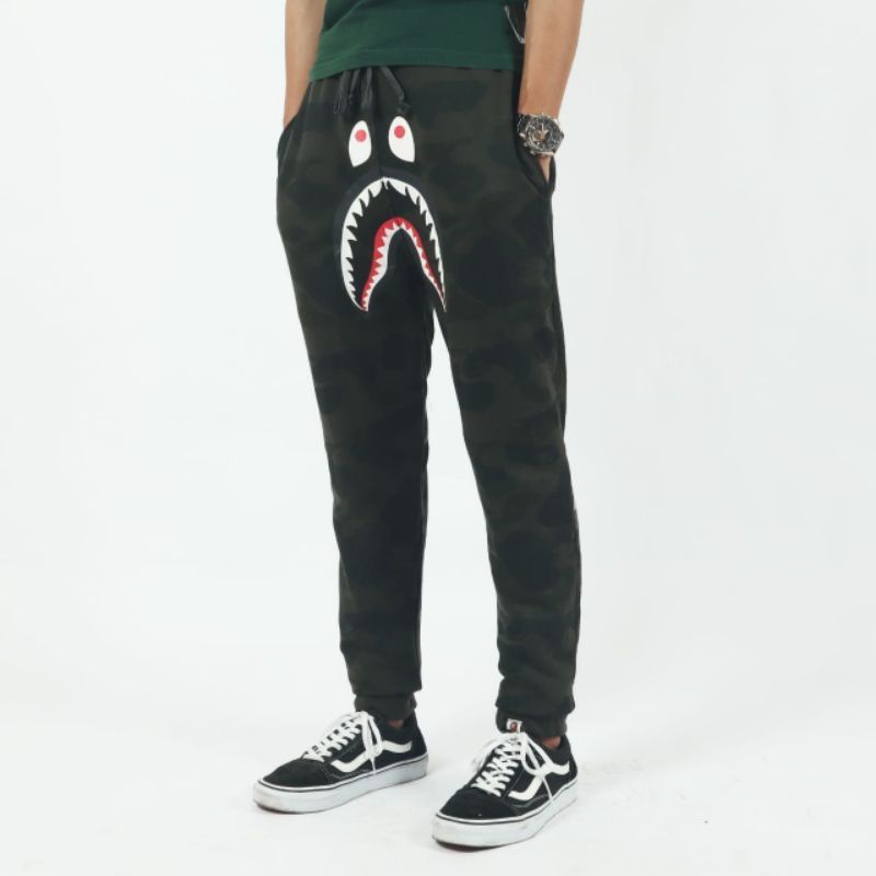 JOGGER PANTS BAPE SHARK CAMO  FULLPRINT AUTHENTIC FULLTAG &amp; LEBEL