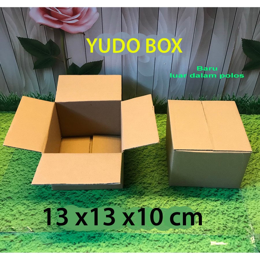 

Kardus karton uk. 13x13x20 cm Kotak Box ST untuk packing Souvenir -dll