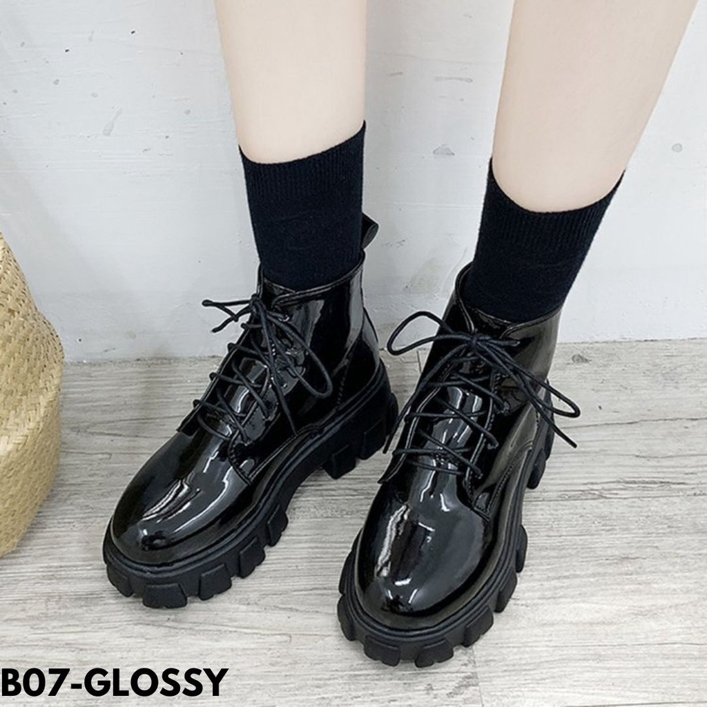 SEPATU FASHION ANKLE BOOTS WANITA IMPORT BATAM HIGHSOLE GLOSSY DOFF KUALITAS BAGUS PHOTOSHOOT GAYA KOREA OOTD REMAJA DEWASA B07