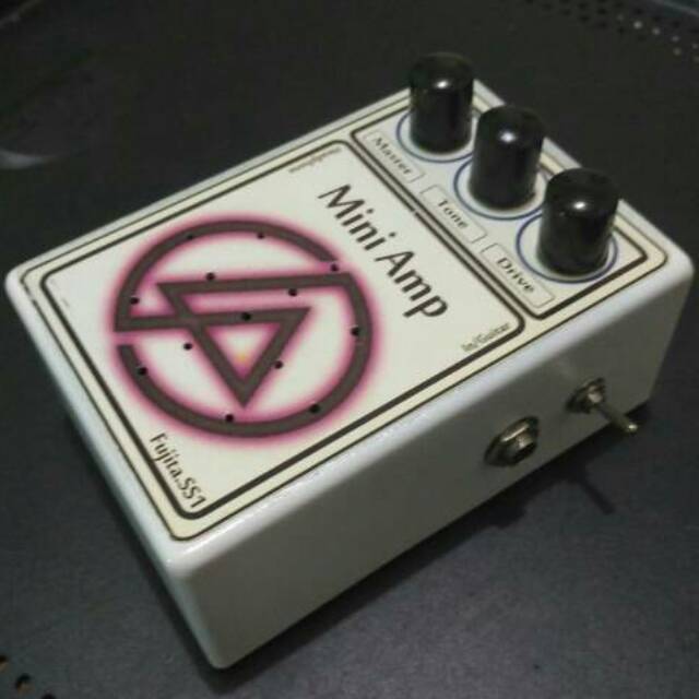 Mini amply gitar with distorsi