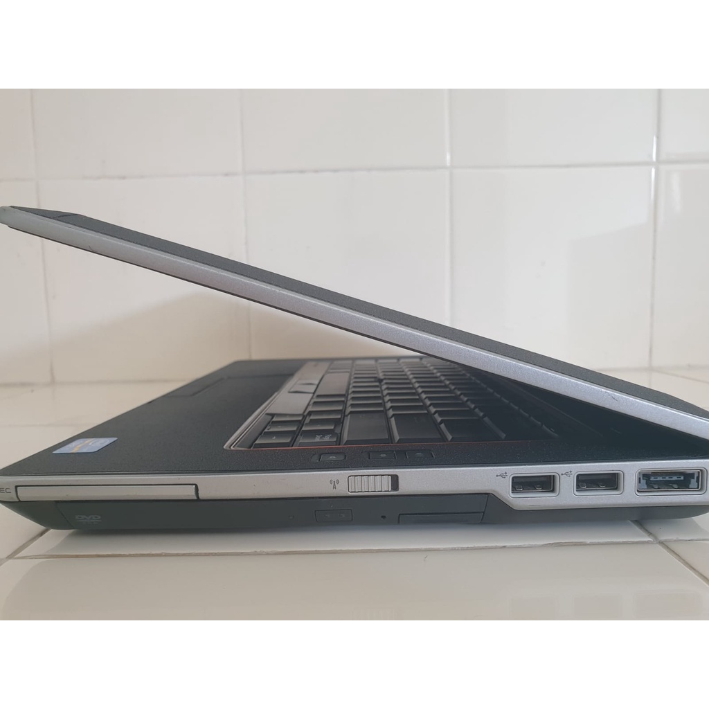 Laptop-Murah-Dell Latitude-E6420-Corei5Gen2-Ram4G-HDD320GB-Kamera-DVD-Design-Gaming-Win10-Siap Pakai