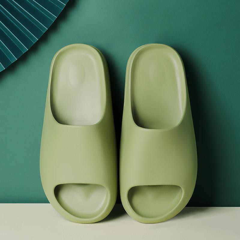 YEEZY SLIDE JAPAN NEW 2021 SANDAL YEEZY SLIDES KARET SLIPPER KANYE WEST TEBAL IMPORT HIGH QUALITY P1
