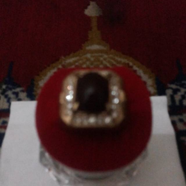 Batu cincin bacan merah