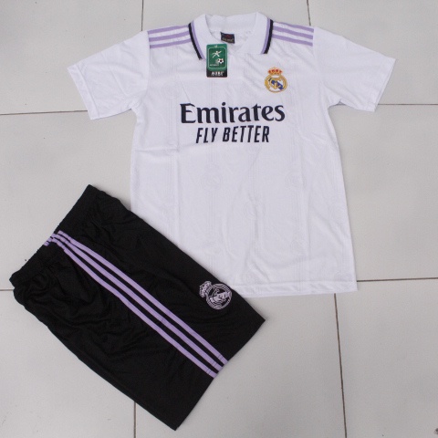 SETELAN BAJU BOLA DEWASA REAL MADRI/SETELAN JERSEY BOLA DEWASA REAL MADRID PUTIH