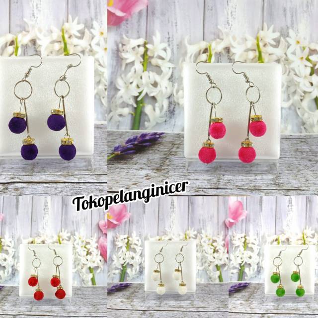 Anting kekinina/anting korea fashion Bola Minii Warni  wanita By Tokopelanginicer