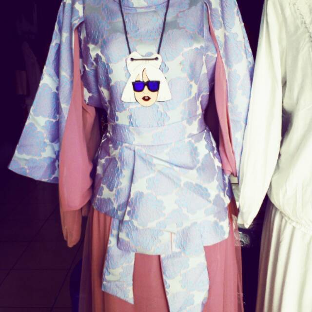 Baju atasan bawahan model nagita slavina