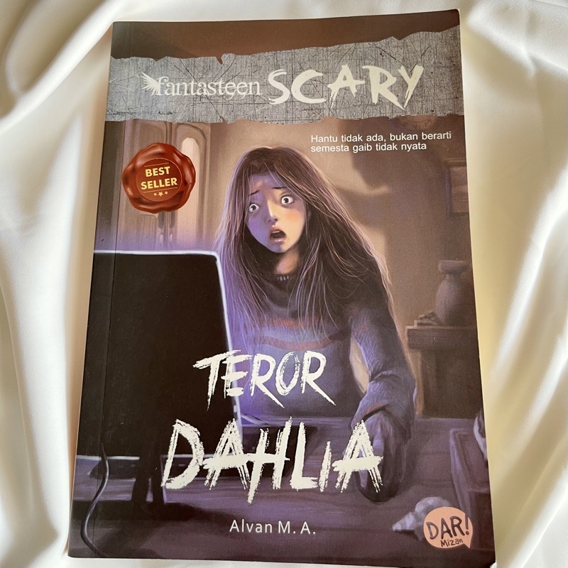 Fantasteen Scary “Teror Dahlia” (preloved)