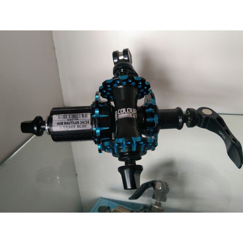 Free hub nautilus 24H V-Brake CNC Colory