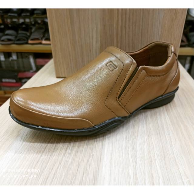 Sepatu pria kulit asli GATS GI-7202