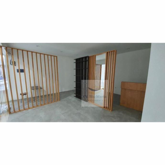 Partisi Meja Resepsionis Klinik Gie Kemang Jkt