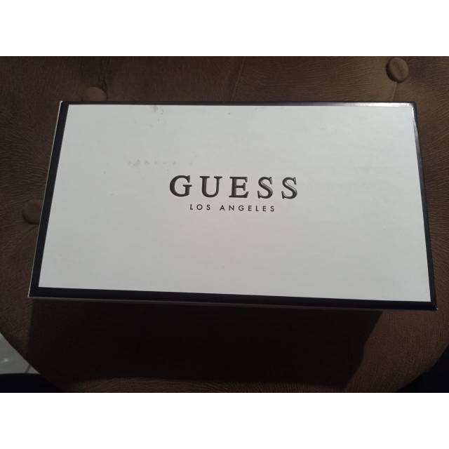 Dompet Guess