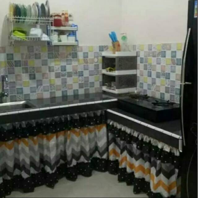 Gorden kolong dapur double poni