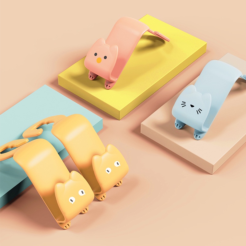 1 Pasang Kait Penyimpanan Multifungsi 6.5x6.5cm Motif Kartun Kucing Untuk Dekorasi Kursi Belakang Mobil