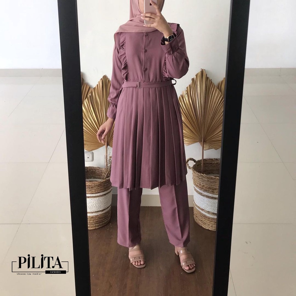 one set wanita dewasa/ PILITA SET 2IN1 - Setelan Celana - Material ITYCREPE - Sleting Depan - Free Belt/pakaian wanita/pakaian wanita kekinian/ setelan wanita kekinian/baju wanita/ atasan wanita