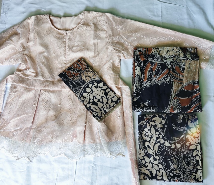 Maura Couple - Sania Ruffle Batik Couple Ori Ndoro Jowi Dnt Garansi Termurah Shopee - Andhira Couple