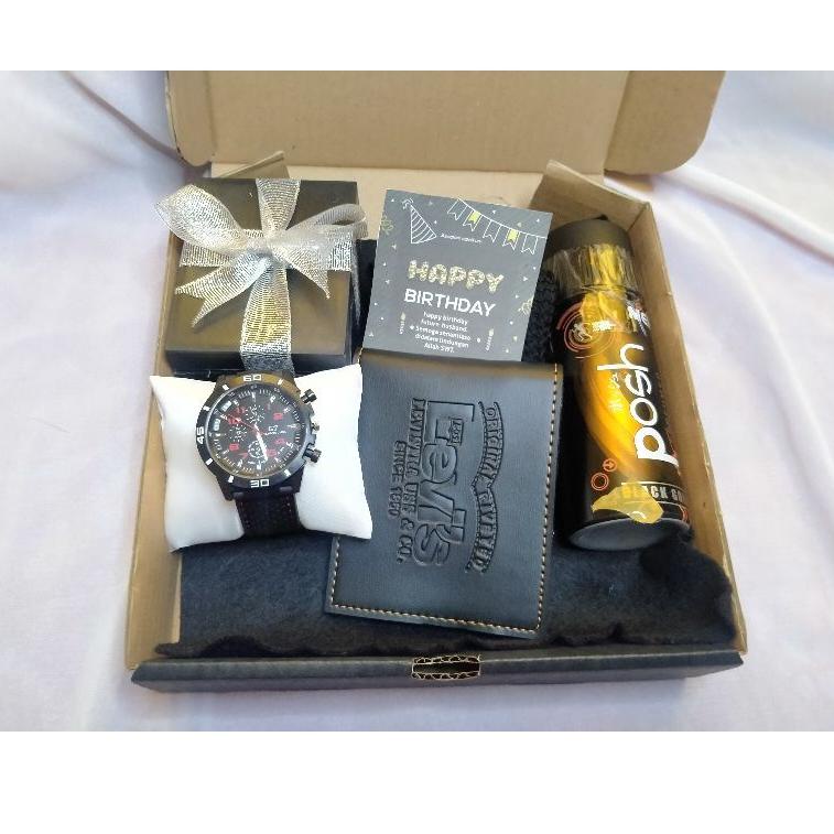 

Bayar ditempat || OnG ❤️ SEPECIAL GIFT BOX❤️ Hampers Cowok,kado ulang tahun pria, Hempers jam tangan+box jam,dompet, ||Trend@update