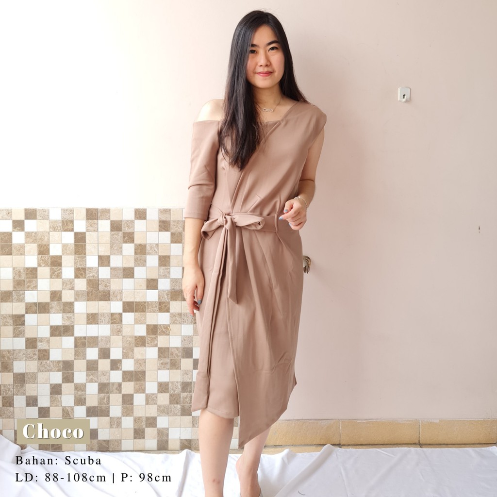 3168 benka shoulder dress