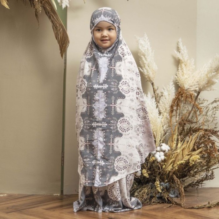 New Diario x Dwihanda - Mukena Yasmeena Kids Sejadah Travel