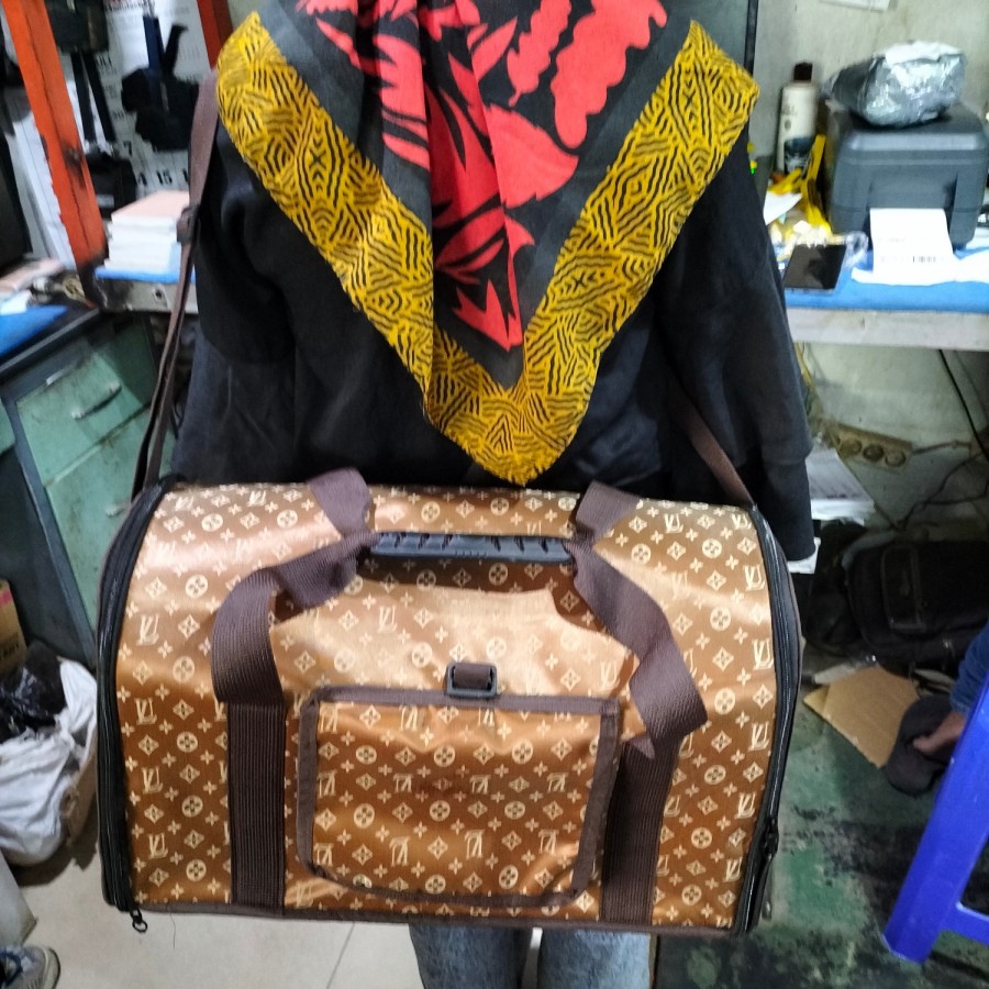 Pet Carrier 2in1 jinjing dan selempang motif LV