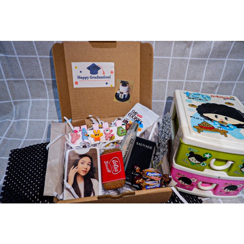 

GIFT BOX | Wisuda Hampers Graduation Box | Kado Wisuda