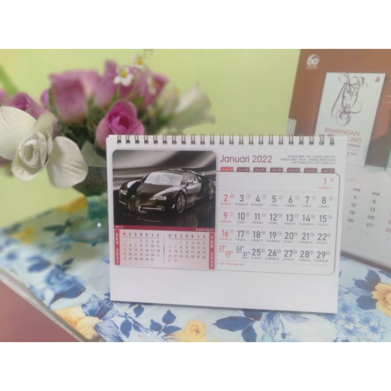 

kalender meja motif mobil tahun 2022