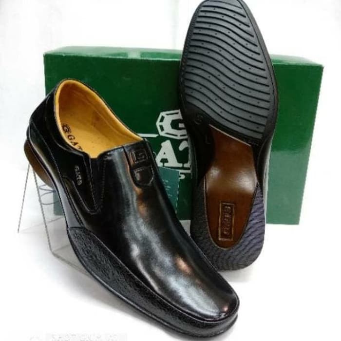 Sepatu pantofel gats zu 002 black.original gats terbaru