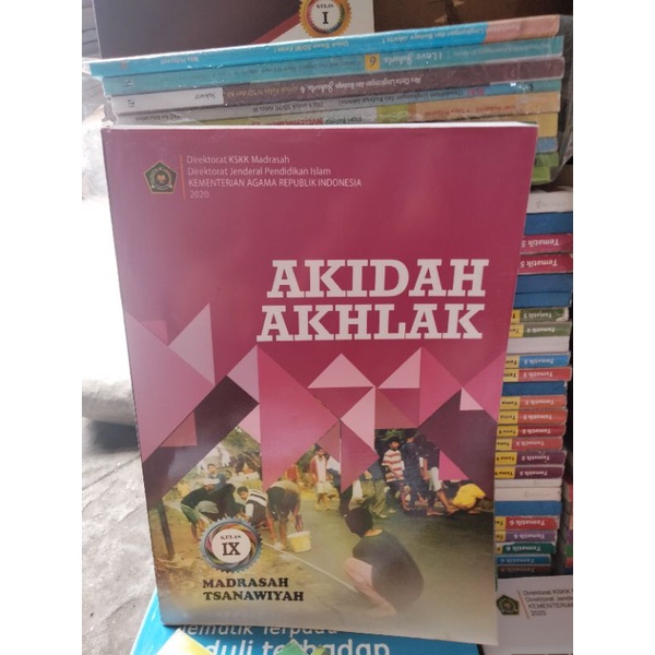 AKIDAH AKHLAK  KELAS 3 MADRASAH TSANAWIYAH