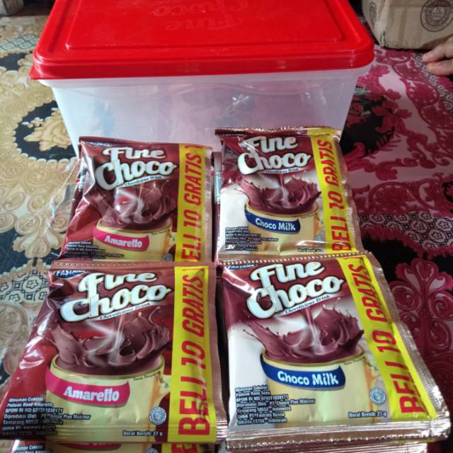 

Minuman Coklat Fine Choco Beli 2 Renceng FREE 1 Box