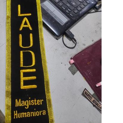 ➣ Sash Selempang Bordir CUMLAUDE bisa pakai LOGO ✼