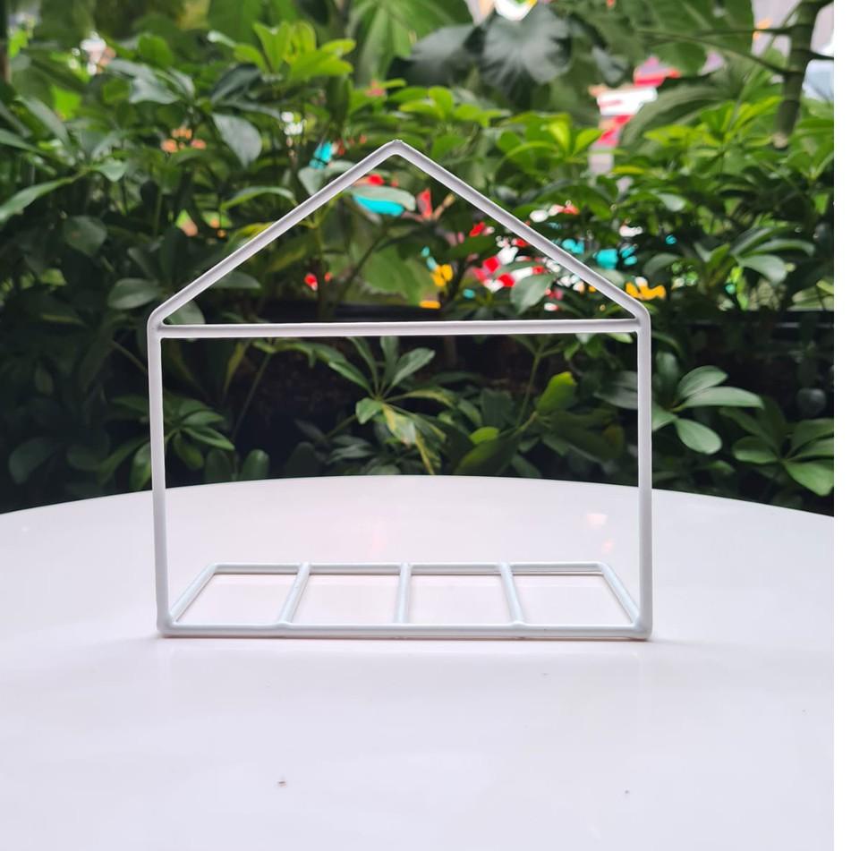

<T-AUQ} <☼} Pembatas Buku Besi (Anti Karat) / Sekat Buku / House Bookshelf <proses cepat}