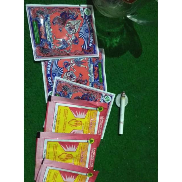 

Jamu cap wayang dan cap kates