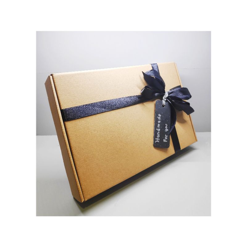 

kotak kado / box / gift box 30x20x5cm