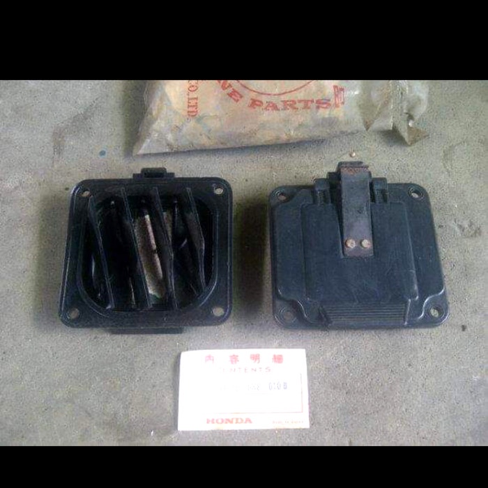 Ventilator Assy, Front / Pintu Ventilasi Depan Honda N360 LN360 N-360