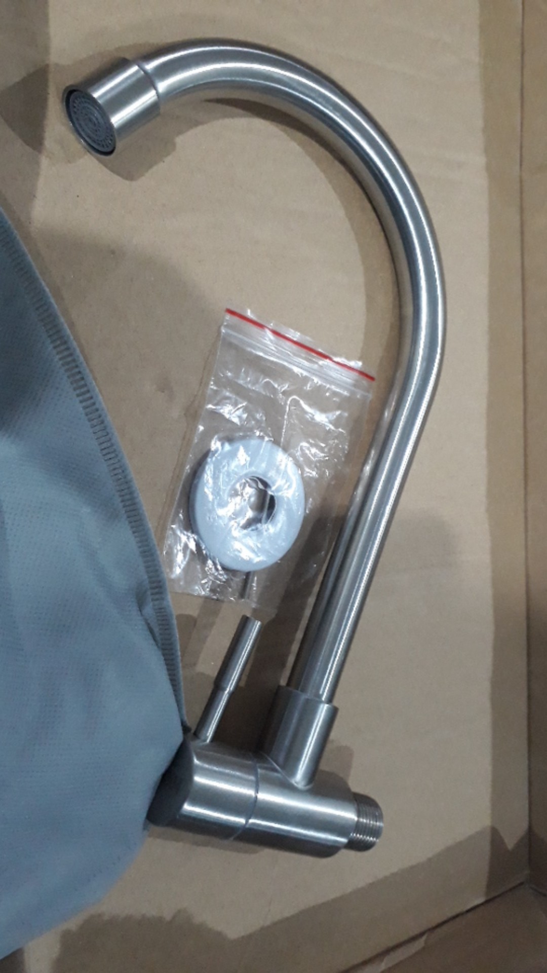 Kran Angsa Keran Air Full Stainless 304 Bak Wastafel Cuci Piring 1/2