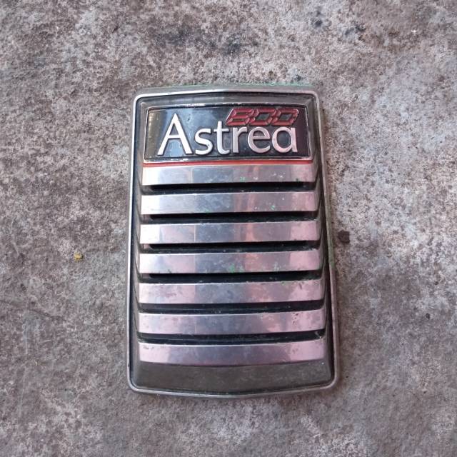 Emblem panel dasi c800