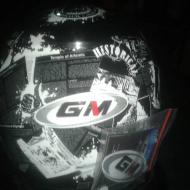 Helm GM motif koran koran