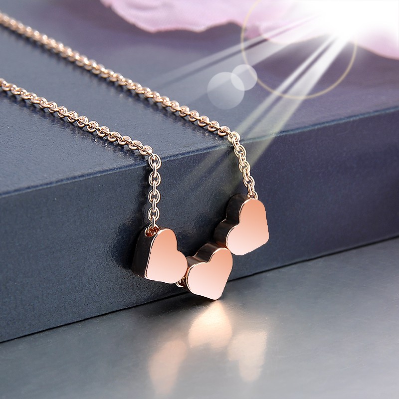 【COD Tangding】Women Jewelry three Heart Charms Necklace Pendant Rose Gold