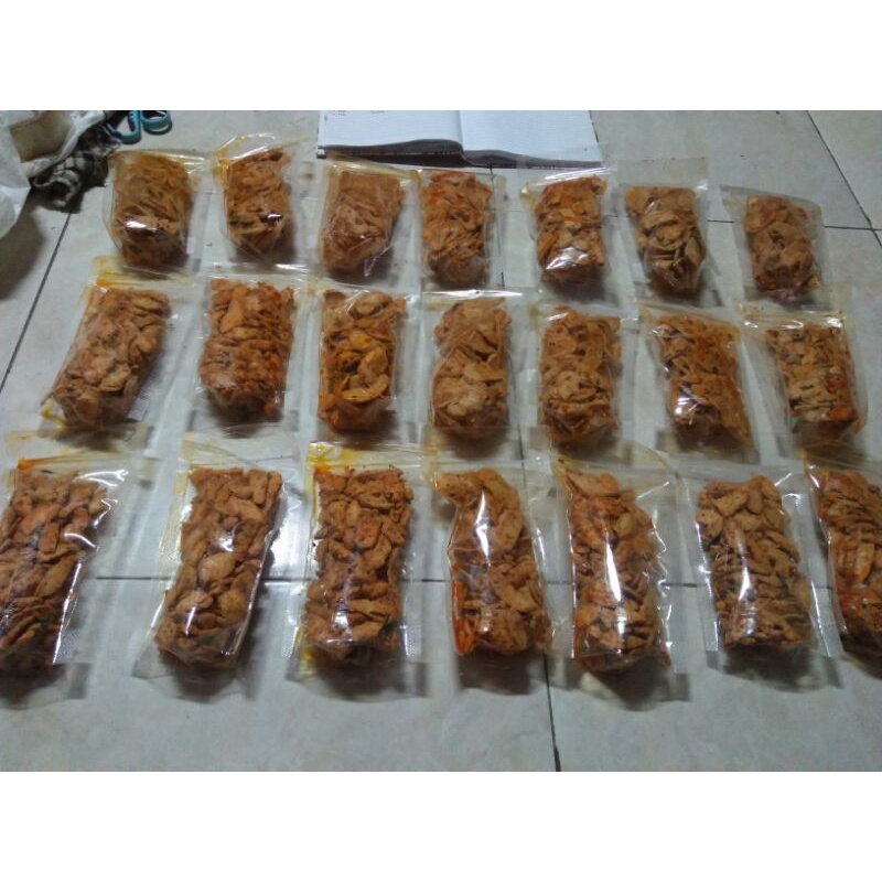 

basreng kriuk pedas daun jeruk dan original 80gr