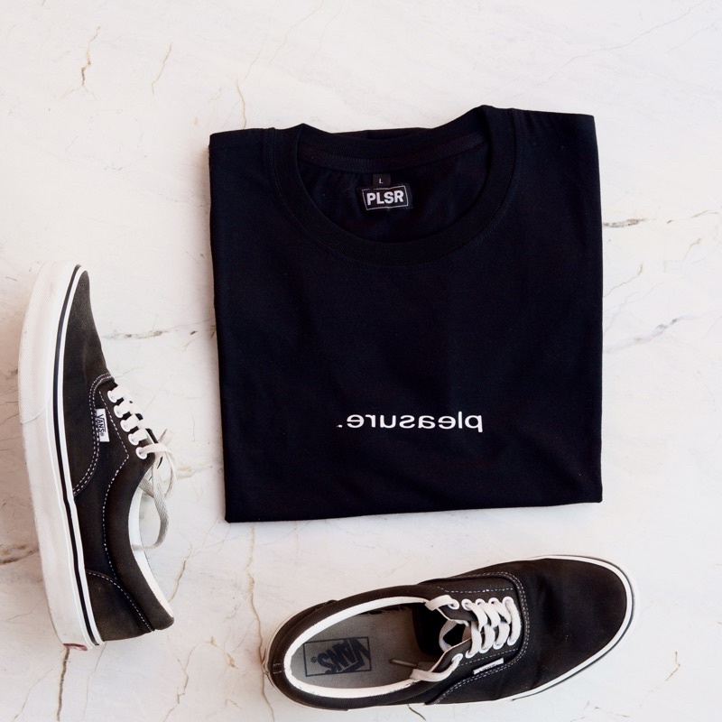 PLEASURE | MIRROR TSHIRT BLACK SMALL LOGO