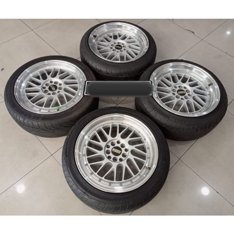 PAKET VELG DAN BAN BEKAS SEKEN COPOTAN MOBIL RING 17 BAUT 5 PCD 100 DAN 114,3