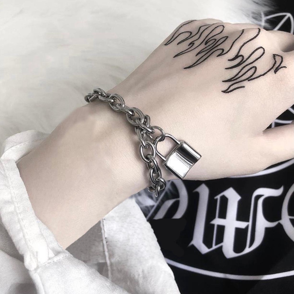Gelang Rantai Liontin Kunci Gembok Silver / Gelang Rantai Pria Wanita
