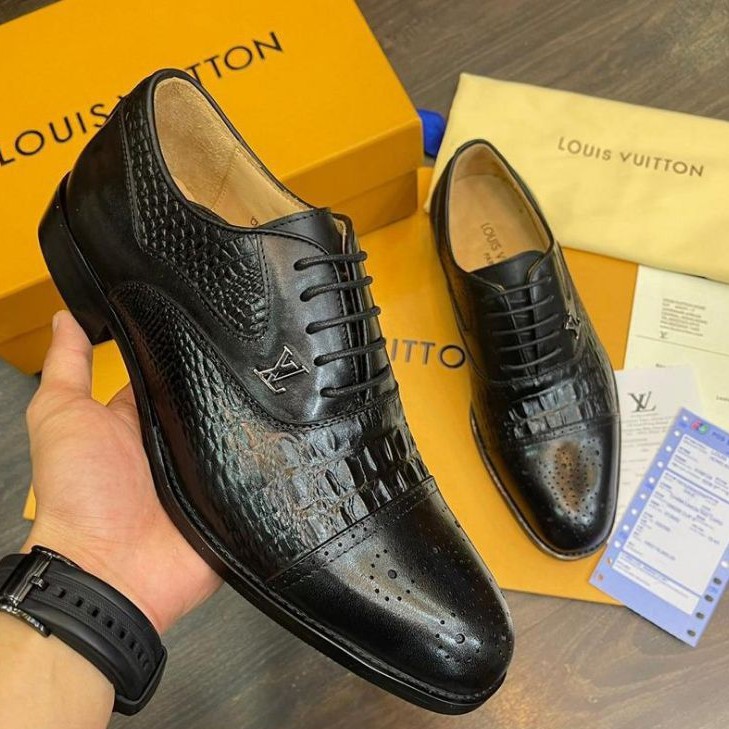 Sepatu Sneaker / Slip On LV Super Mirror 1:1