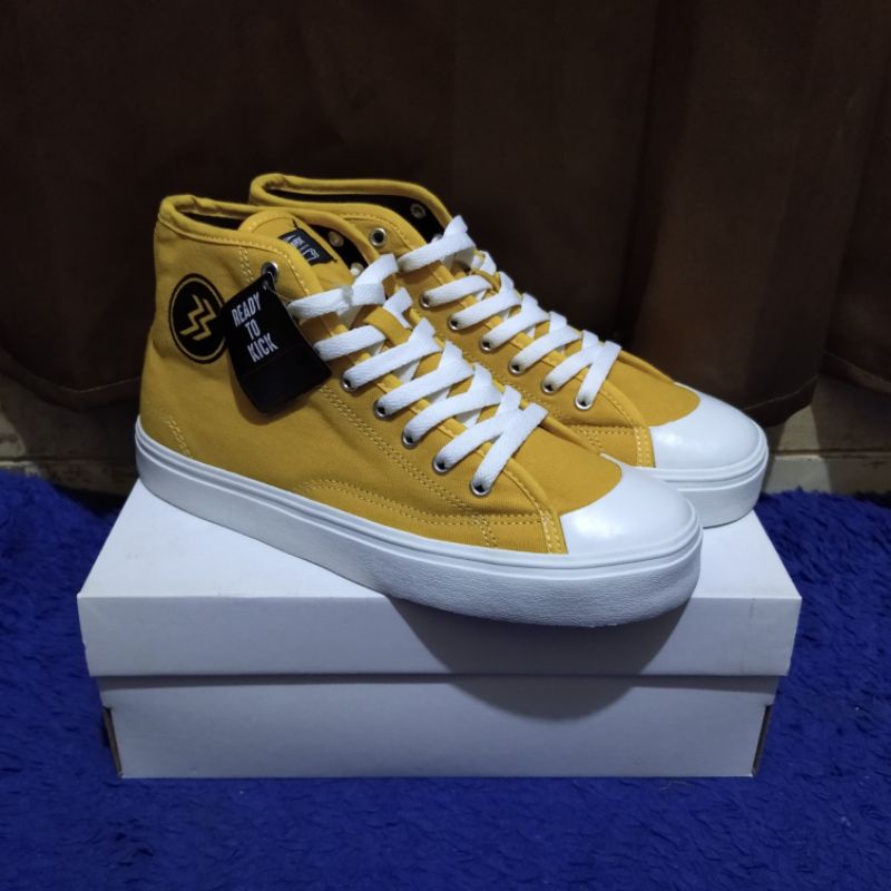 Sepatu Sneakers Original Geoff Max - Timeless High Yellow