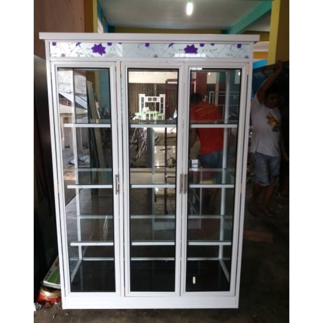  Lemari  kaca aluminium  Shopee Indonesia