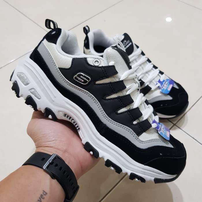 SEPATU SKECHERS DLITES SURE THINGS - BLACK/WHITE / SEPATU WANITA