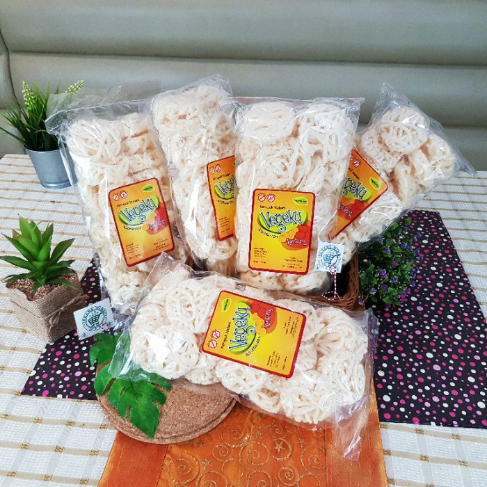 

NEW Kerupuk - Krupuk Keriting Mini Vegeku Vegetarian & Vegan