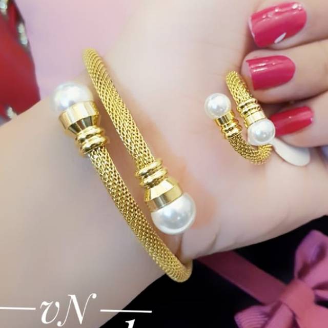 Gelang cincin titanium lapis emas 24k 2359