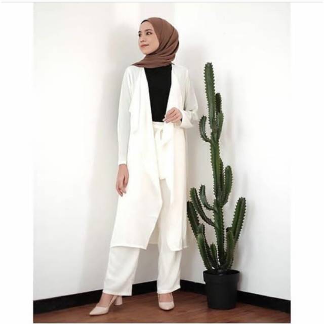 

Prilia set white
