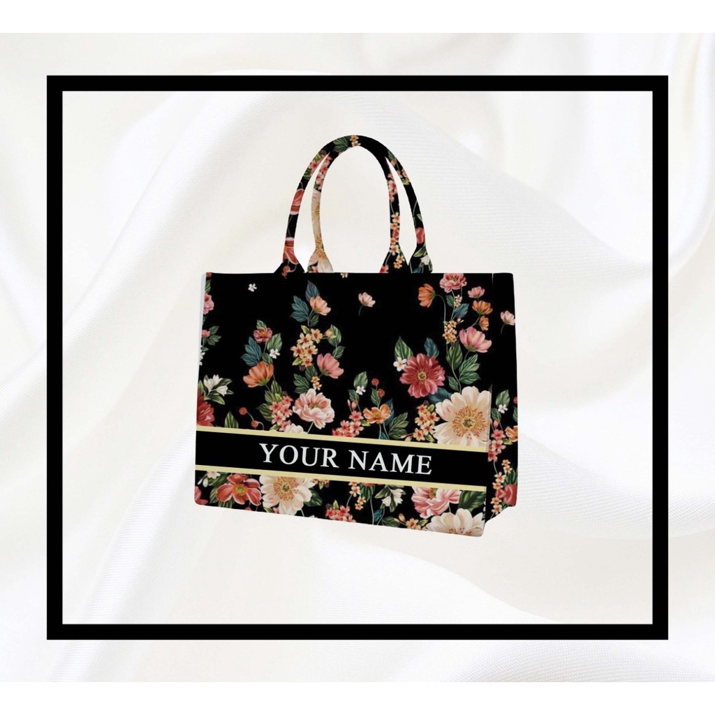 Tas Nama Custom Print Motif Bunga Background Warna Hitam