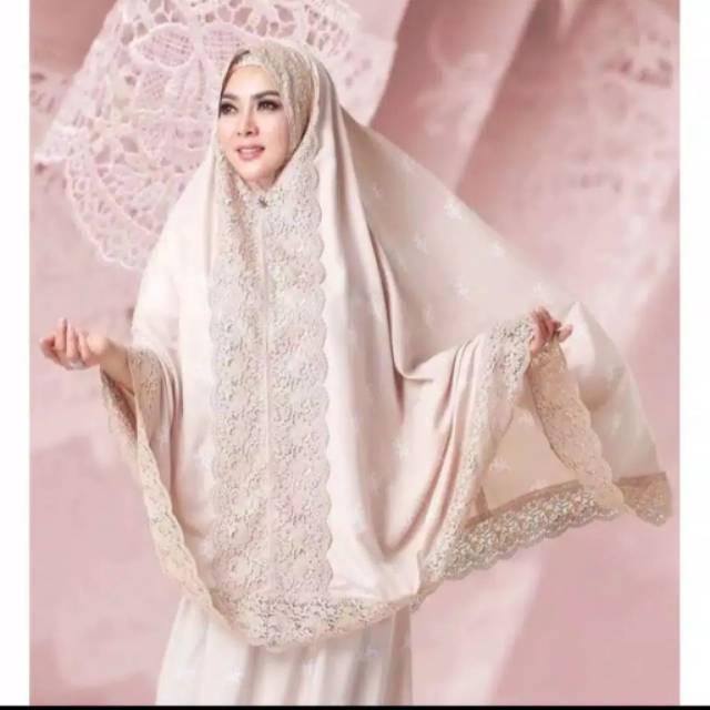 Mukena Syahrini Sutra Velvet Full Renda Best Seller